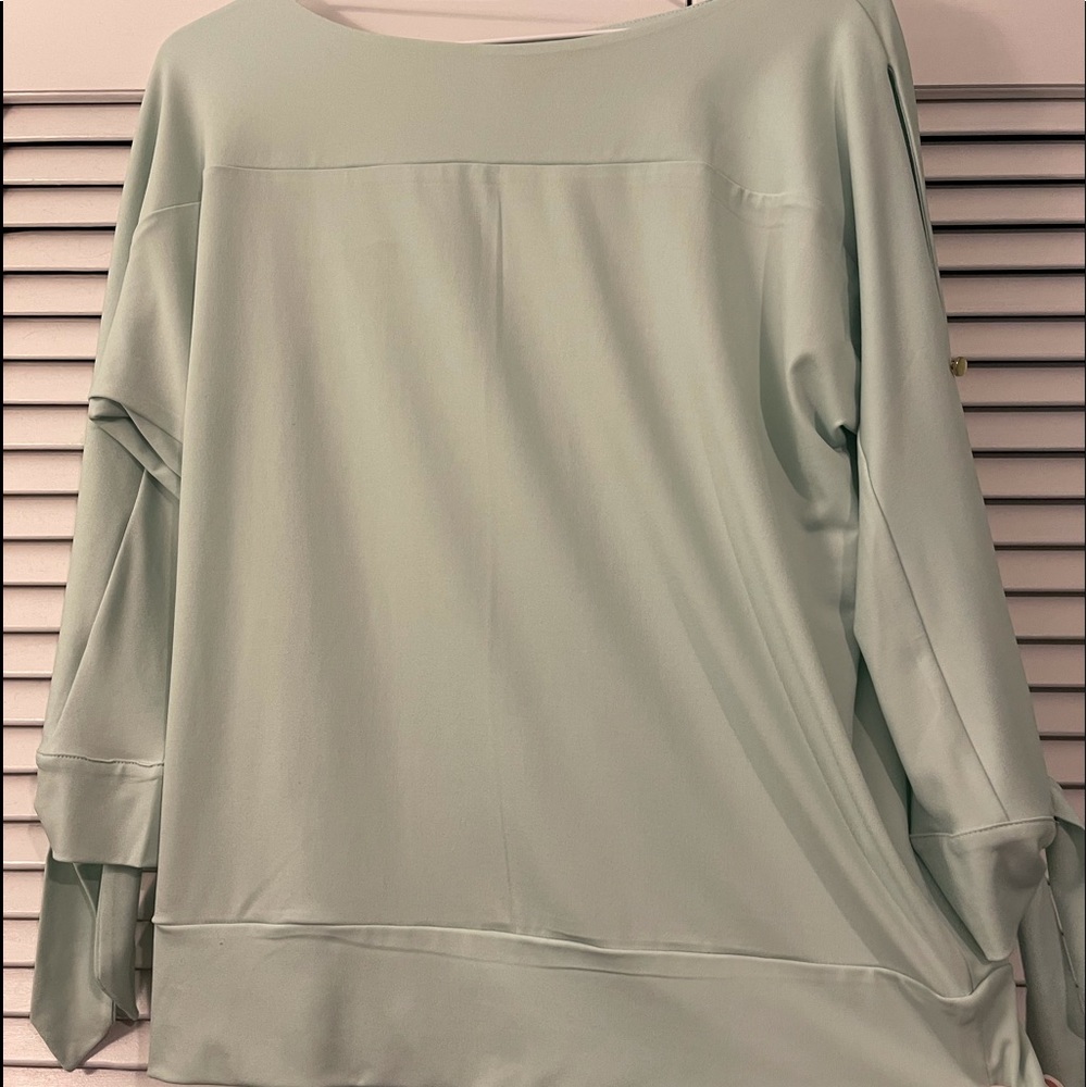 The Limited long sleeve open arms blouse size M